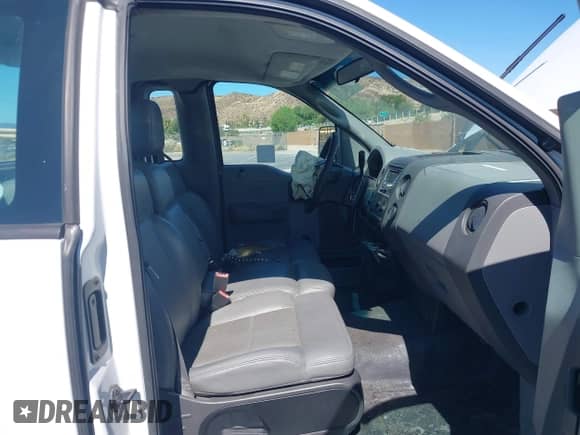 2007 Ford F-150 XL с VIN 1FTRF12W47KC02366, выставлен на аукционе IAAI как лот 42814800 с пробегом 117 250 миль миль и . История ставок и продаж доступна на DreamBid. Изображение 5.