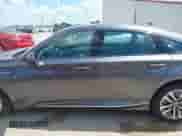 2018 Honda Accord EX z VIN 1HGCV3F43JA000596, wystawiony jako IAAI lot #43193772 z przebiegiem 100 568 mil mil oraz . Historia ofert i sprzedaży dostępna na DreamBid. Obrazek 14.