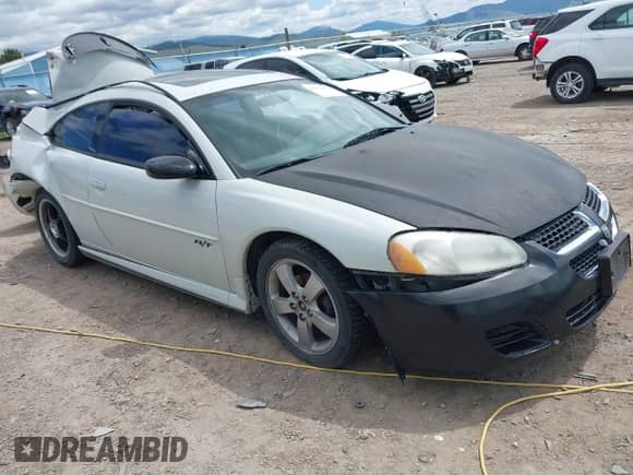 2003 Dodge Stratus with VIN 4B3AG52HX3E163424, listed as a IAAI auction lot 42272072 with 177,827 mi miles and . Bid and sale history available at DreamBid. Image 1.