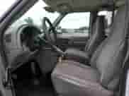 2005 Chevrolet Astro Cargo с VIN 1GCDM19X55B122358, выставлен на аукционе Copart как лот 86123825 с пробегом 71 717 миль миль и Списание • Salvage title. История ставок и продаж доступна на DreamBid. Изображение 7.