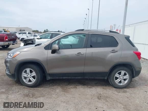 2022 Chevrolet Trax LT with VIN KL7CJLSM5NB563579, listed as a IAAI auction lot 41681481 with 26,387 mi miles and . Bid and sale history available at DreamBid. Image 14.
