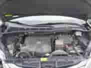 2012 Toyota Sienna XLE z VIN 5TDDK3DC9CS031735, wystawiony jako IAAI lot #42553720 z przebiegiem 286 348 mil mil oraz . Historia ofert i sprzedaży dostępna na DreamBid. Obrazek 10.