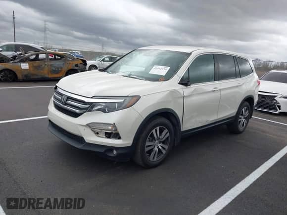 2017 Honda Pilot EX с VIN 5FNYF6H45HB082770, выставлен на аукционе IAAI как лот 41812130 с пробегом 71 911 миль миль и . История ставок и продаж доступна на DreamBid. Изображение 17.
