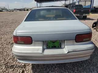 1994 Chevrolet Caprice с VIN 1G1BN52W9RR164390, выставлен на аукционе Copart как лот 60170224 с пробегом 243 356 миль миль и Списание • Salvage title. История ставок и продаж доступна на DreamBid. Изображение 6.