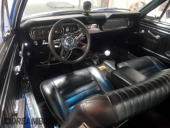 1966 Ford Mustang z VIN 6F07C360733, wystawiony jako Copart lot #86710755 z przebiegiem 32 195 mil mil oraz Szkoda całkowita • Salvage title. Historia ofert i sprzedaży dostępna na DreamBid. Obrazek 8.