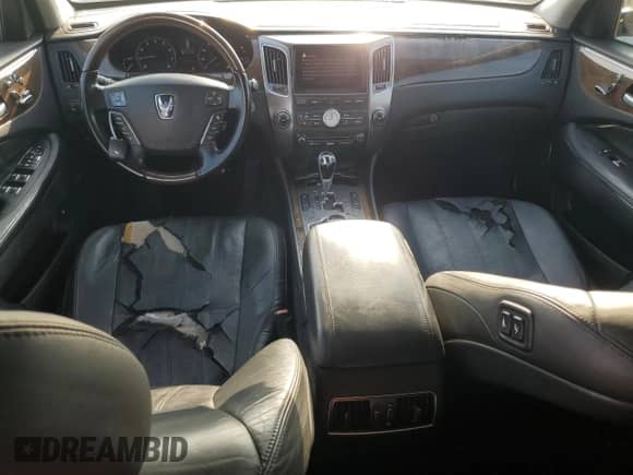 2011 Hyundai Equus Signature с VIN KMHGH4JF7BU028886, выставлен на аукционе Copart как лот 71479314 с пробегом 132 078 миль миль и Списание • Salvage title. История ставок и продаж доступна на DreamBid. Изображение 8.