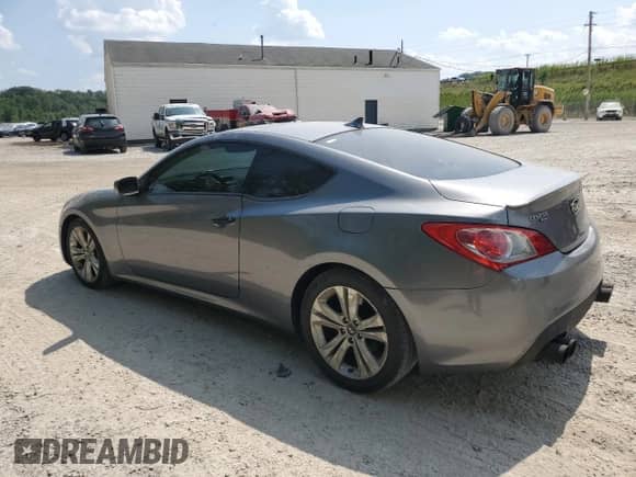 2011 Hyundai Genesis Coupe Premium with VIN KMHHT6KD1BU044576, listed as a Copart auction lot 68331015 with 117,289 mi miles and Salvage title. Bid and sale history available at DreamBid. Image 2.