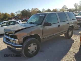 1996 Chevrolet Tahoe с VIN 1GNEK13R1TJ385350, выставлен на аукционе Copart как лот 77593884 с пробегом 169 178 миль миль и Списание • Salvage title. История ставок и продаж доступна на DreamBid. Изображение 1.