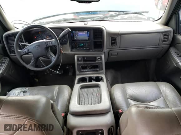 2006 Chevrolet Silverado 2500HD LT3 с VIN 1GCHK23D76F213492, выставлен на аукционе Copart как лот 82112605 с пробегом 347 841 миль миль и Списание • Salvage title. История ставок и продаж доступна на DreamBid. Изображение 8.