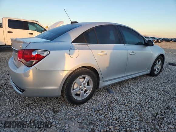 2015 Chevrolet Cruze LT with VIN 1G1PC5SBXF7155035, listed as a Copart auction lot 90405955 with 113,127 mi miles and Clean title. Bid and sale history available at DreamBid. Image 3.