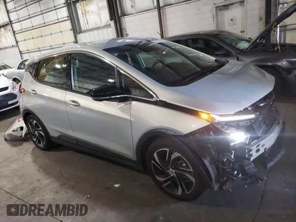 2023 Chevrolet Bolt EV 2LT z VIN 1G1FX6S07P4130004, wystawiony jako Copart lot #72020943 z przebiegiem 7 161 mil mil oraz . Historia ofert i sprzedaży dostępna na DreamBid. Obrazek 4.