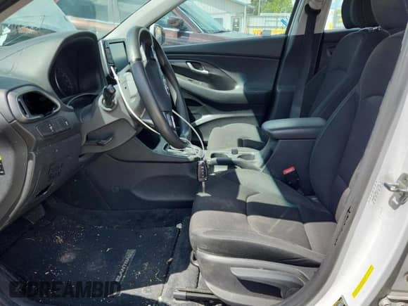 2019 Hyundai Elantra z VIN KMHH35LE0KU117535, wystawiony jako Copart lot #70006265 z przebiegiem 157 108 mil mil oraz Szkoda całkowita • Salvage title. Historia ofert i sprzedaży dostępna na DreamBid. Obrazek 7.