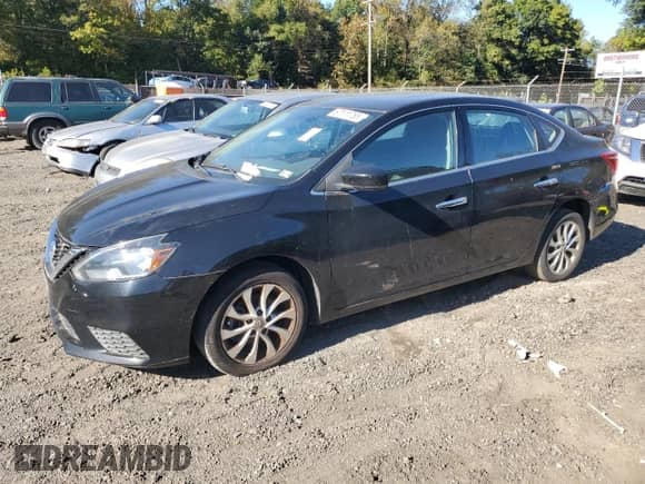 2017 Nissan Sentra SR z VIN 3N1AB7AP0HY327425, wystawiony jako Copart lot #87111755 z przebiegiem 141 933 mil mil oraz Szkoda całkowita • Salvage title. Historia ofert i sprzedaży dostępna na DreamBid. Obrazek 1.