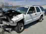 2003 Chevrolet Blazer LS с VIN 1GNCS13X43K162199, выставлен на аукционе Copart как лот 49215295 с пробегом Не указан миль и Списание • Salvage title. История ставок и продаж доступна на DreamBid. Изображение 12.