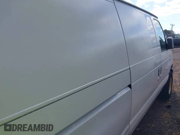 2010 Ford Econoline Cargo Commercial с VIN 1FTNE1EW0ADA91307, выставлен на аукционе IAAI как лот 41833965 с пробегом 160 419 миль миль и . История ставок и продаж доступна на DreamBid. Изображение 4.