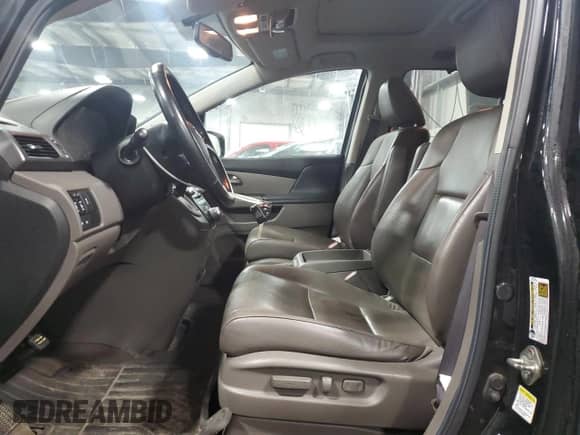 2013 Honda Odyssey Touring с VIN 5FNRL5H96DB040573, выставлен на аукционе Copart как лот 43752195 с пробегом 144 211 миль миль и Списание • Salvage title. История ставок и продаж доступна на DreamBid. Изображение 7.