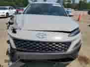 2023 Hyundai Kona SEL с VIN KM8K62AB5PU047395, выставлен на аукционе Copart как лот 71405985 с пробегом 9 319 миль миль и Списание • Salvage title. История ставок и продаж доступна на DreamBid. Изображение 5.