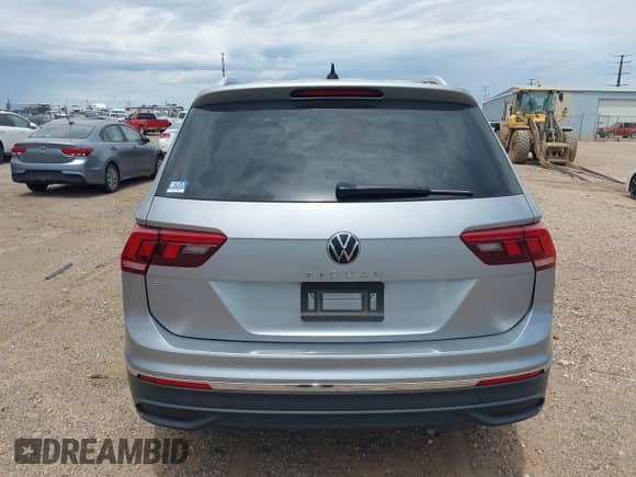 2023 Volkswagen Tiguan SE with VIN 3VV3B7AX3PM054087, listed as a IAAI auction lot 42851841 with 42,381 mi miles and . Bid and sale history available at DreamBid. Image 16.