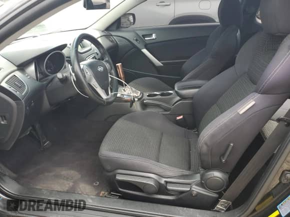 2010 Hyundai Genesis Coupe с VIN KMHHT6KD9AU014398, выставлен на аукционе Copart как лот 54238295 с пробегом 138 069 миль миль и Списание • Salvage title. История ставок и продаж доступна на DreamBid. Изображение 7.