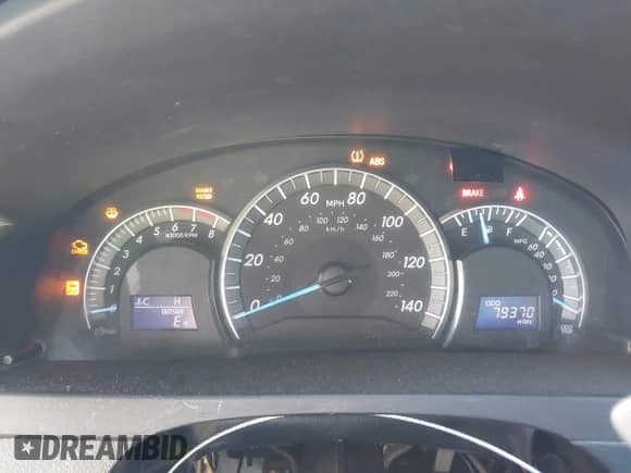 2014 Toyota Camry L z VIN 4T1BF1FK6EU330209, wystawiony jako IAAI lot #43584677 z przebiegiem 79 370 mil mil oraz . Historia ofert i sprzedaży dostępna na DreamBid. Obrazek 7.