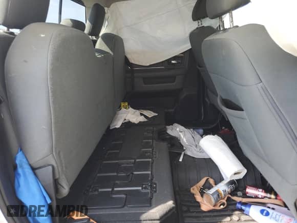 2018 Ram 1500 Harvest z VIN 1C6RR7TT3JS113420, wystawiony jako Copart lot #66898395 z przebiegiem Nie podano mil oraz Szkoda całkowita • Salvage title. Historia ofert i sprzedaży dostępna na DreamBid. Obrazek 10.