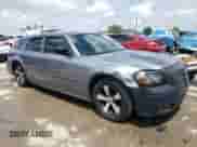2006 Dodge Magnum with VIN 2D4FV47V76H354996, listed as a Copart auction lot 63736045 with 255,959 mi miles and Salvage title. Bid and sale history available at DreamBid. Image 4.
