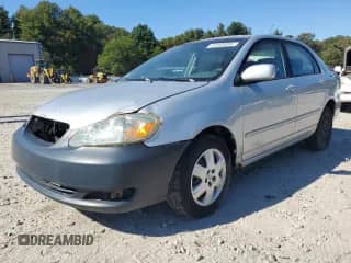2005 Toyota Corolla CE z VIN 2T1BR32E45C502712, wystawiony jako Copart lot #82283935 z przebiegiem 299 999 mil mil oraz Czysty tytuł • Clean title. Historia ofert i sprzedaży dostępna na DreamBid. Obrazek 1.