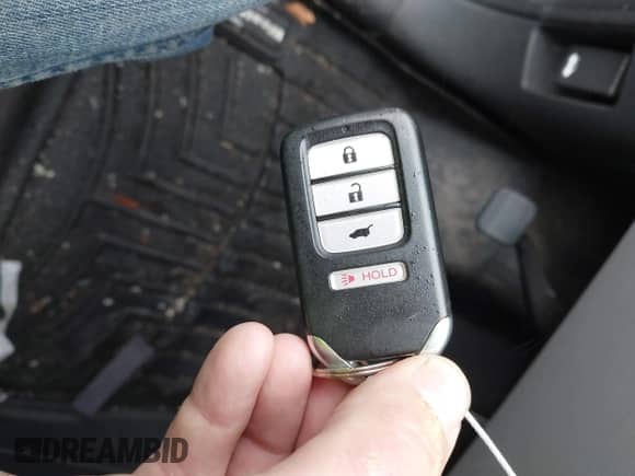 2016 Honda Pilot LX z VIN 5FNYF6H17GB040315, wystawiony jako IAAI lot #43402665 z przebiegiem 167 922 mil mil oraz . Historia ofert i sprzedaży dostępna na DreamBid. Obrazek 11.