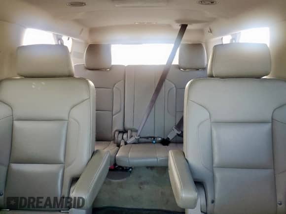2018 Chevrolet Suburban Premier с VIN 1GNSKJKC8JR173544, выставлен на аукционе Copart как лот 71486535 с пробегом 120 999 миль миль и Чистый • Clean title. История ставок и продаж доступна на DreamBid. Изображение 10.