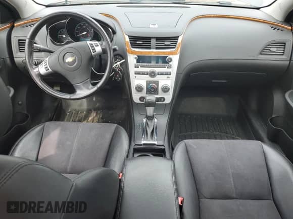 2012 Chevrolet Malibu 2LT z VIN 1G1ZD5E03CF311949, wystawiony jako Copart lot #81554985 z przebiegiem 93 770 mil mil oraz Szkoda całkowita • Salvage title. Historia ofert i sprzedaży dostępna na DreamBid. Obrazek 8.