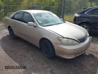 2005 Toyota Camry STD with VIN 4T1BE32K05U090319, listed as a IAAI auction lot 43285759 with 76,425 mi miles and . Bid and sale history available at DreamBid. Image 1.