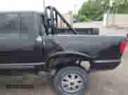 2001 Chevrolet S-10 LS with VIN 1GCDT13WX1K243898, listed as a IAAI auction lot 42879427 with 153,579 mi miles and . Bid and sale history available at DreamBid. Image 6.