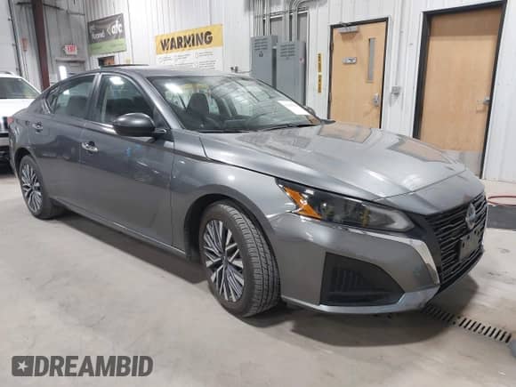 2024 Nissan Altima SV with VIN 1N4BL4DV0RN311429, listed as a IAAI auction lot 43401024 with 56,162 mi miles and . Bid and sale history available at DreamBid. Image 1.