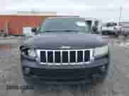 2012 Jeep Grand Cherokee Laredo z VIN 1C4RJEAG1CC229237, wystawiony jako IAAI lot #41613422 z przebiegiem 206 633 mil mil oraz . Historia ofert i sprzedaży dostępna na DreamBid. Obrazek 12.