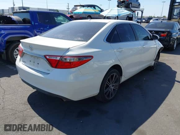 2016 Toyota Camry SE with VIN 4T1BF1FK2GU510192, listed as a IAAI auction lot 43335814 with 247,737 mi miles and . Bid and sale history available at DreamBid. Image 4.