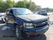 2009 Chevrolet Tahoe 2LT z VIN 1GNFK23069R218147, wystawiony jako IAAI lot #43225897 z przebiegiem 214 764 mil mil oraz . Historia ofert i sprzedaży dostępna na DreamBid. Obrazek 1.