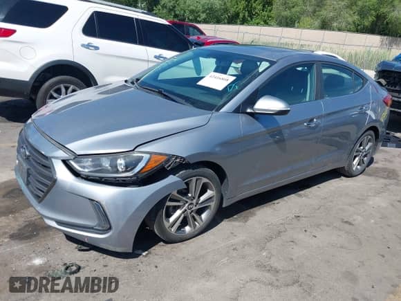 2017 Hyundai Elantra Limited z VIN 5NPD84LFXHH052591, wystawiony jako IAAI lot #42416808 z przebiegiem 75 825 mil mil oraz . Historia ofert i sprzedaży dostępna na DreamBid. Obrazek 17.