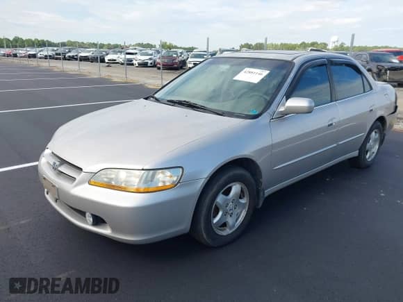 1998 Honda Accord EX с VIN 1HGCG1652WA033927, выставлен на аукционе IAAI как лот 42881146 с пробегом 214 533 миль миль и . История ставок и продаж доступна на DreamBid. Изображение 2.