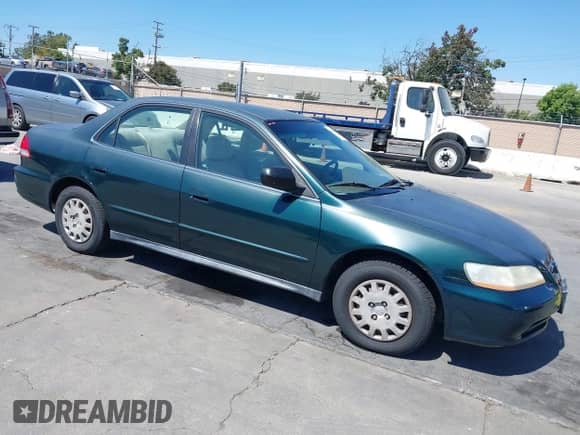 2001 Honda Accord VP с VIN 1HGCF86601A032045, выставлен на аукционе IAAI как лот 42662663 с пробегом 102 476 миль миль и . История ставок и продаж доступна на DreamBid. Изображение 1.