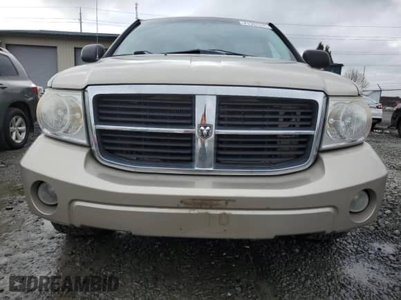 2008 Dodge Durango SLT with VIN 1D8HB48298F106001, listed as a Copart auction lot 41502945 with 147,870 mi miles and Salvage title. Bid and sale history available at DreamBid. Image 5.