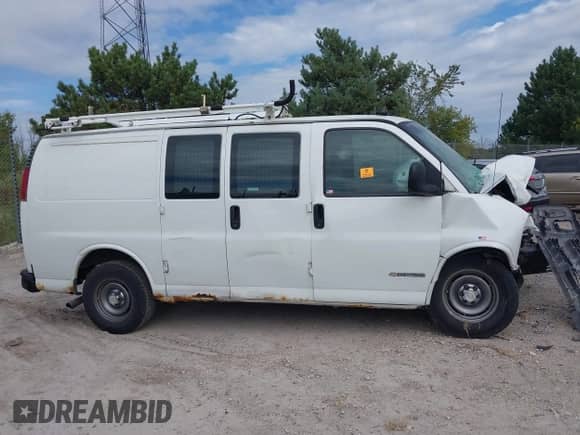 2001 Chevrolet Express Cargo с VIN 1GCFG25W311168306, выставлен на аукционе IAAI как лот 43184038 с пробегом Не указан миль и . История ставок и продаж доступна на DreamBid. Изображение 12.