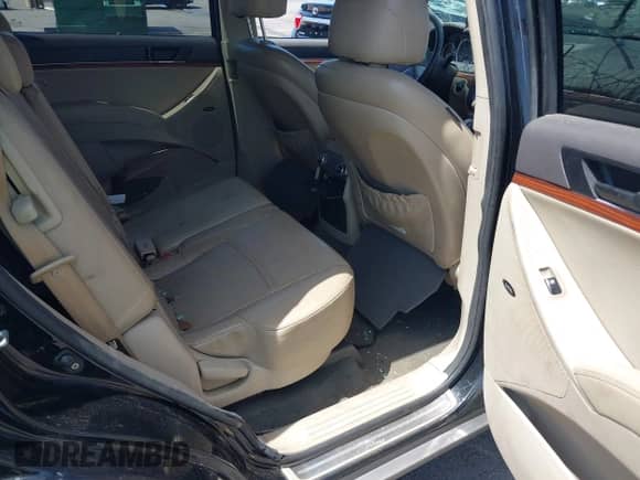 2010 Hyundai Veracruz Limited с VIN KM8NU4CCXAU137220, выставлен на аукционе IAAI как лот 42061792 с пробегом 156 782 миль миль и . История ставок и продаж доступна на DreamBid. Изображение 8.