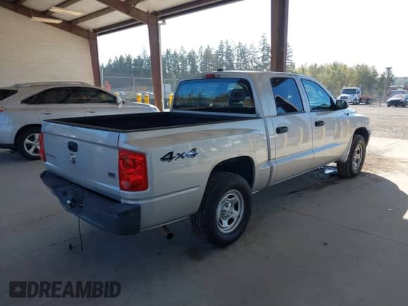 2006 Dodge Dakota ST with VIN 1D7HW28N36S710817, listed as a IAAI auction lot 43283452 with 169,214 mi miles and . Bid and sale history available at DreamBid. Image 4.