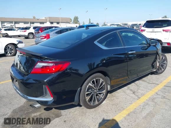 2017 Honda Accord EX-L with VIN 1HGCT1B83HA005035, listed as a IAAI auction lot 43334040 with 193,501 mi miles and . Bid and sale history available at DreamBid. Image 4.