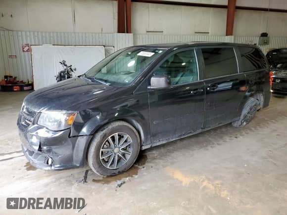 2016 Dodge Grand Caravan R/T with VIN 2C4RDGEG7GR223940, listed as a Copart auction lot 70683445 with 144,003 mi miles and Salvage title. Bid and sale history available at DreamBid. Image 1.