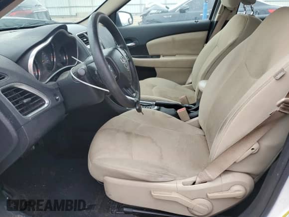 2012 Dodge Avenger SE z VIN 1C3CDZAB6CN147411, wystawiony jako Copart lot #81712965 z przebiegiem 214 093 mil mil oraz Szkoda całkowita • Salvage title. Historia ofert i sprzedaży dostępna na DreamBid. Obrazek 7.