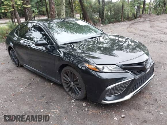 2021 Toyota Camry XSE with VIN 4T1K61AK3MU527991, listed as a IAAI auction lot 43170705 with 117,528 mi miles and . Bid and sale history available at DreamBid. Image 1.