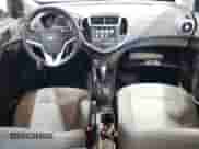 2019 Chevrolet Sonic LS с VIN 1G1JB5SB2K4101314, выставлен на аукционе Copart как лот 55087785 с пробегом 85 147 миль миль и Списание • Salvage title. История ставок и продаж доступна на DreamBid. Изображение 8.