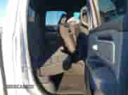 2023 Ram 1500 Big Horn z VIN 1C6RREBG9PN511845, wystawiony jako IAAI lot #41548812 z przebiegiem 25 094 mil mil oraz . Historia ofert i sprzedaży dostępna na DreamBid. Obrazek 8.