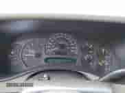 2003 GMC Sierra 1500 SLE с VIN 2GTEK19T931170319, выставлен на аукционе IAAI как лот 42688524 с пробегом 319 869 миль миль и . История ставок и продаж доступна на DreamBid. Изображение 7.